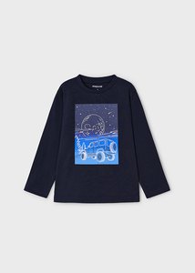 Long sleeved t-shirt