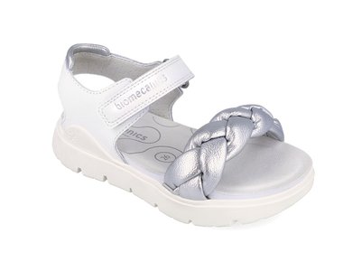 Кожаные сандалии